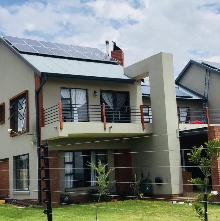 Construction of new houses and townhouse complexes